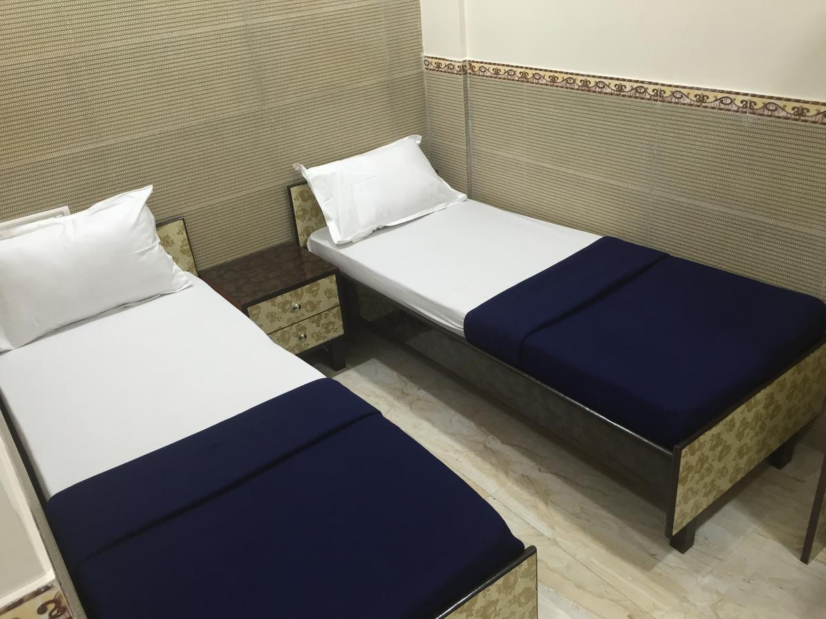 Hotel Marhaba Bombay Esterno foto